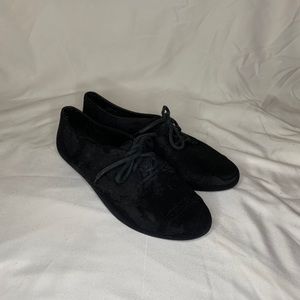 Black fabric Oxfords